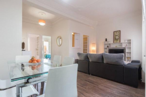 Bright apartment in València 80 sqm with air conditioning
